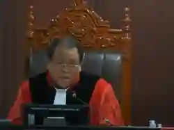 MK Menutup Ruang bagi Warga yang Tidak Beragama dan Tidak Memiliki Kepercayaan